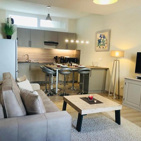 Apartamento Les Volets Rouges Cavaillon Exterior foto