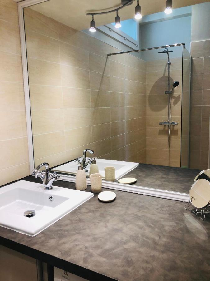 Apartamento Les Volets Rouges Cavaillon Exterior foto